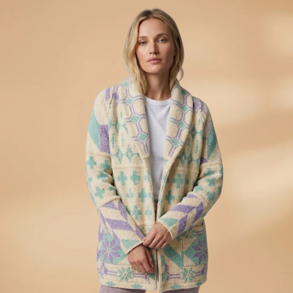 Women's Oversized Cardigan with button fastening and collar