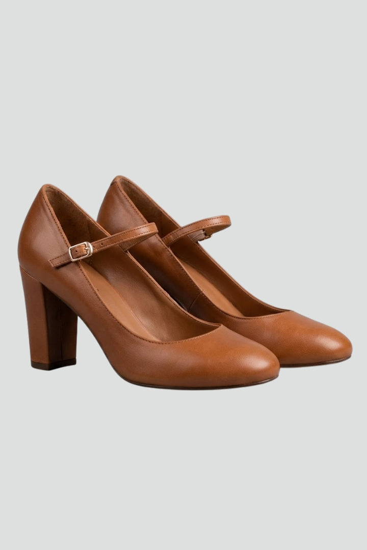 Women's Sandals with Buckle Strap and Low Heel