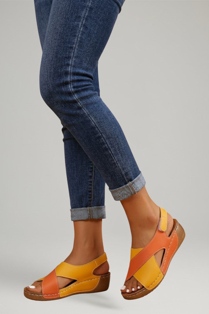 Women's Walking Sandals with Adjustable Straps and Cushioned Insole