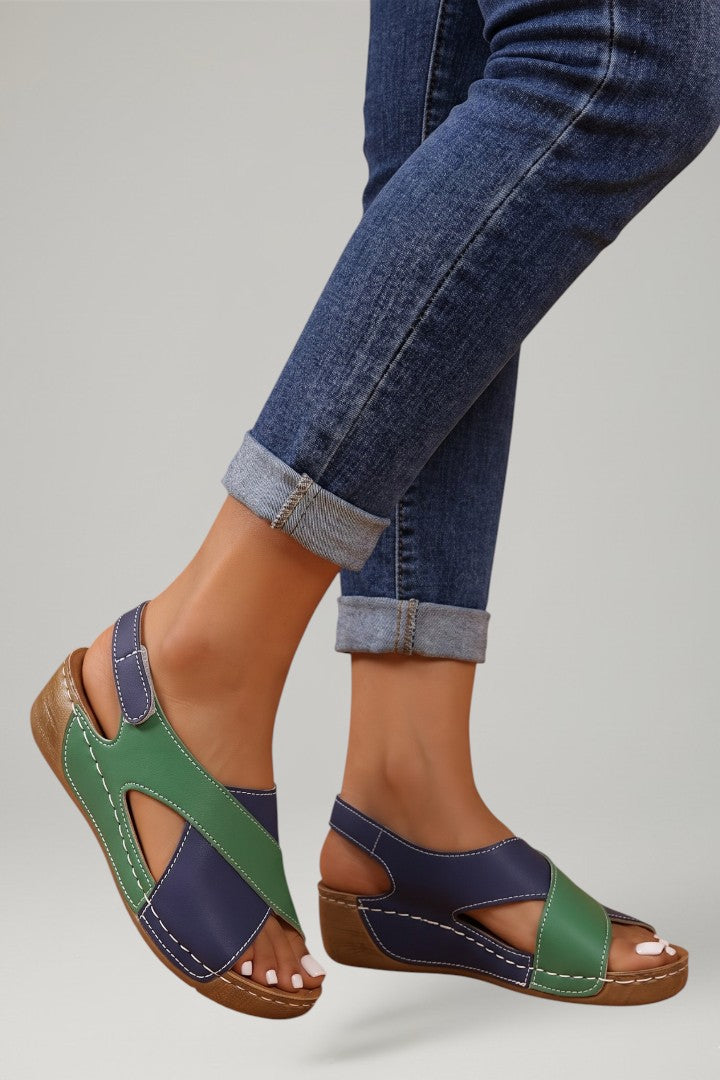 Women's Walking Sandals with Adjustable Straps and Cushioned Insole