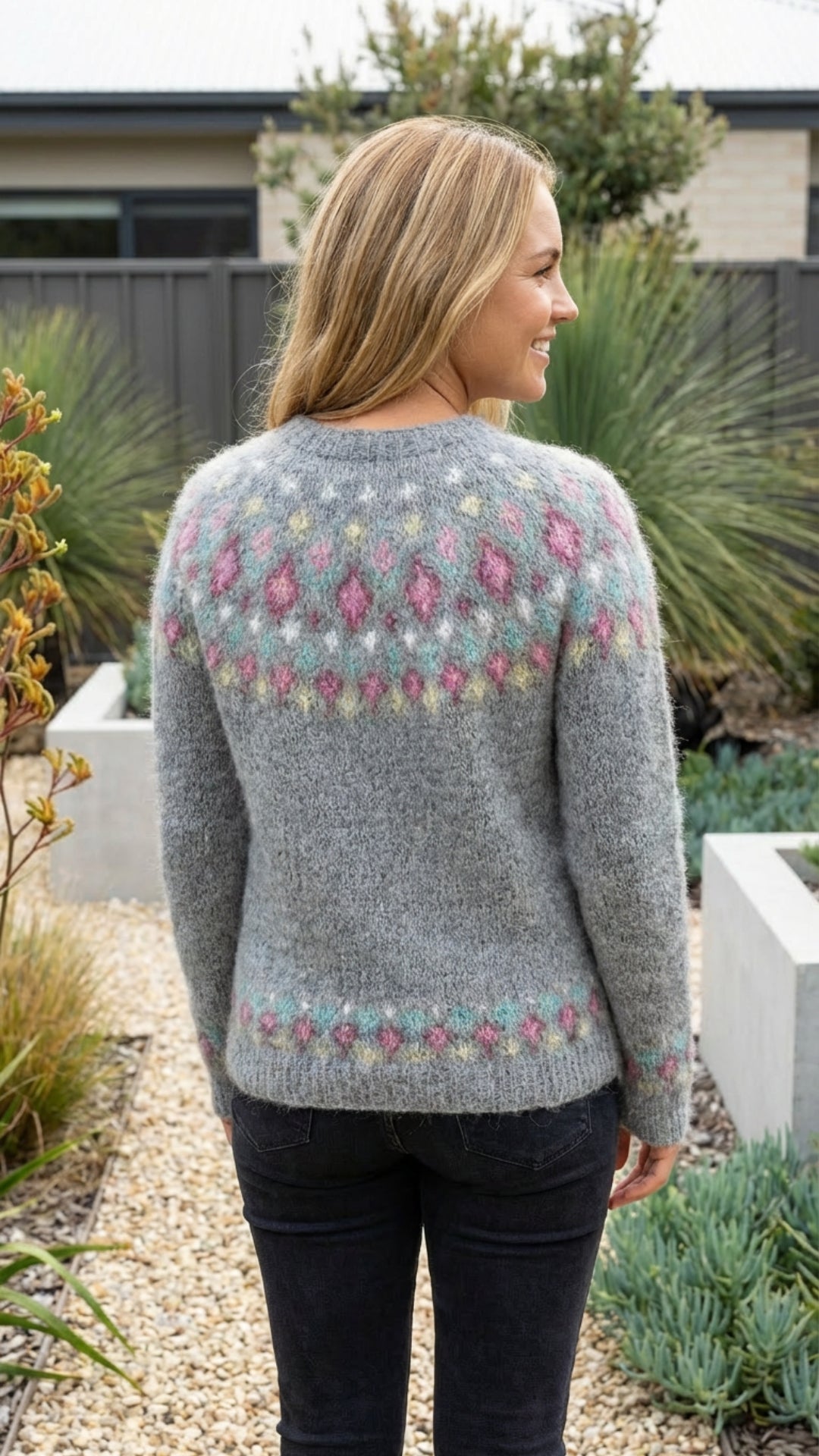 Women’s Multicoloured Pattern Knit Sweater Pullover