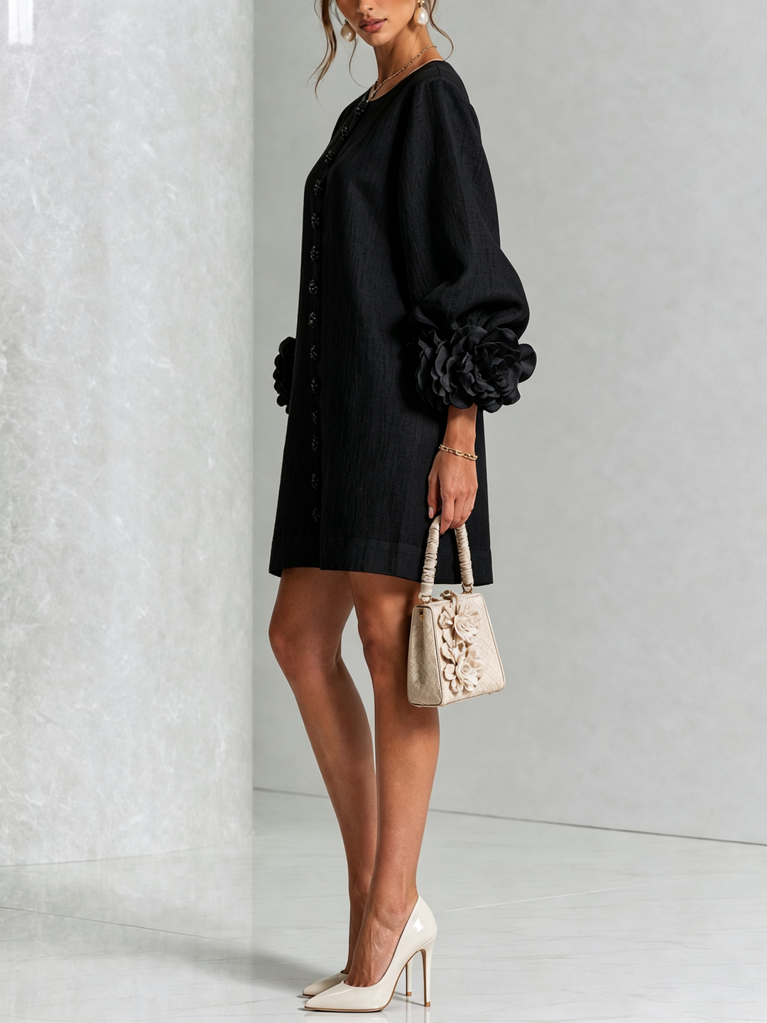 Elegant Short Trapeze Dress with Button Front and Puff Sleeves