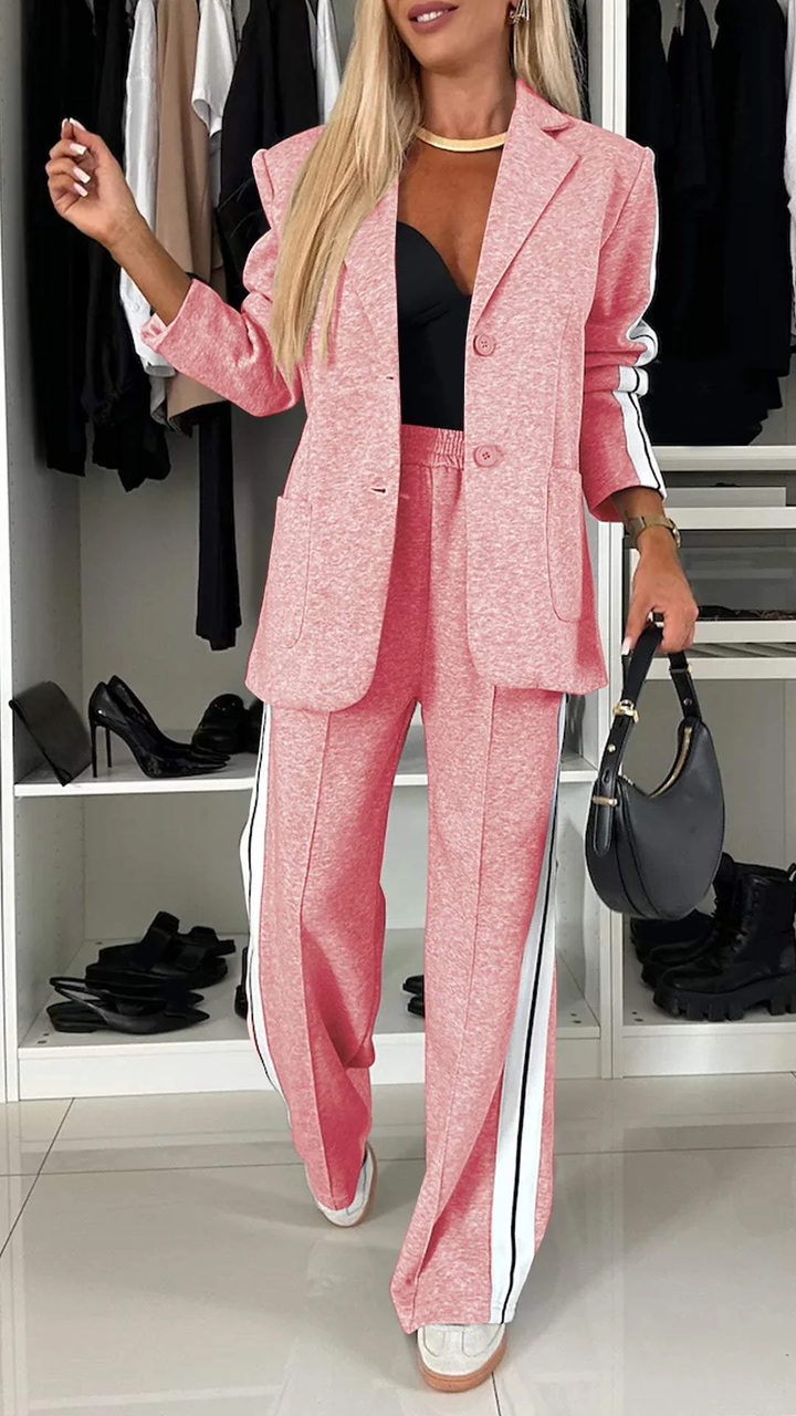 EliteEase VivaSet 2-Piece Set | Relaxed-Fit Blazer and Trousers for a Chic Look
