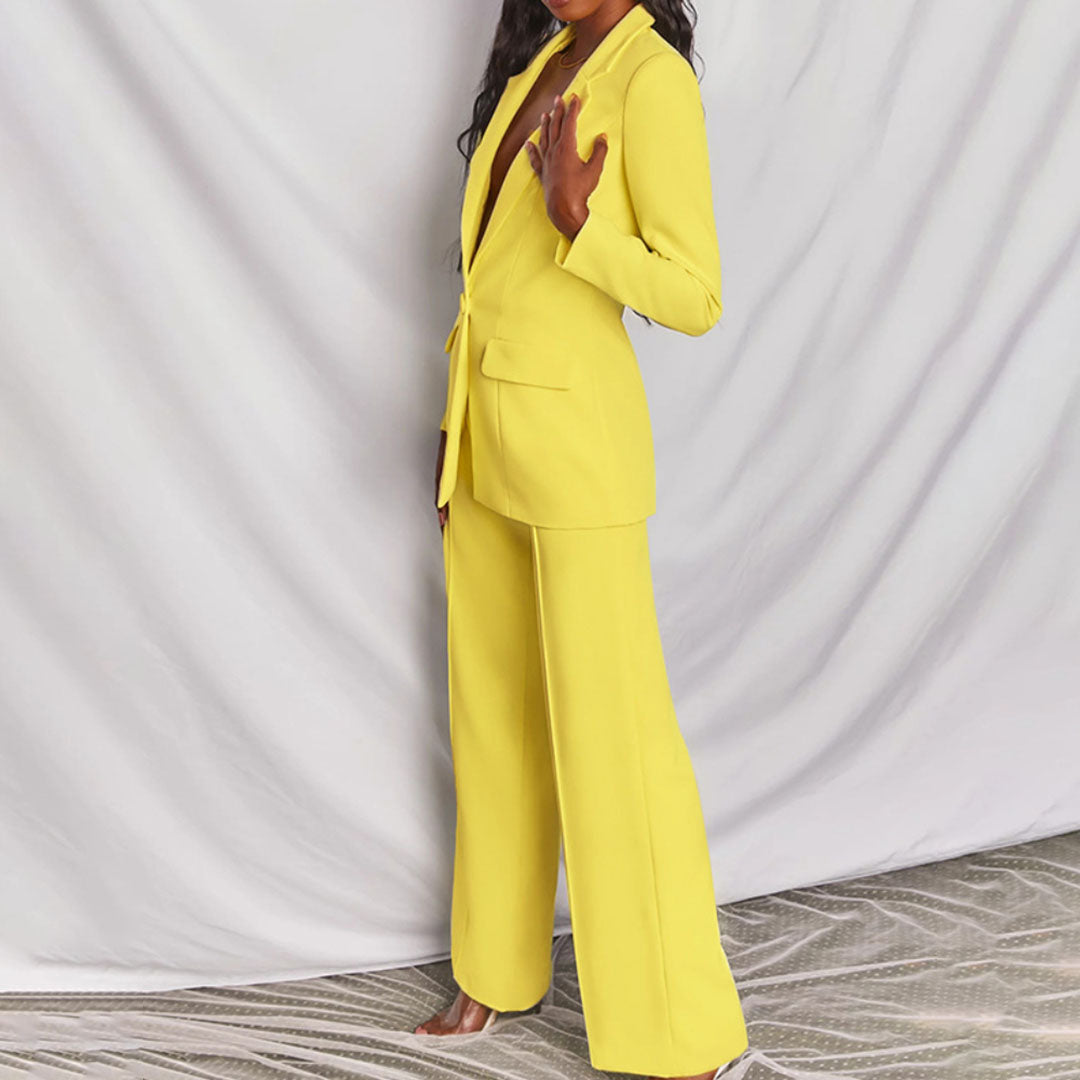 CHIC – Two-Piece Blazer and Pants Set for Women