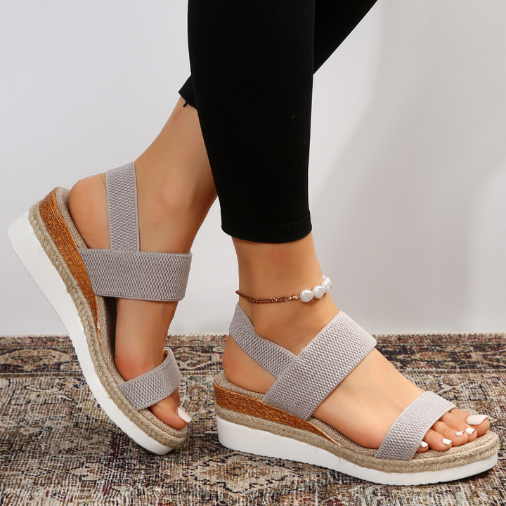 Emma & Rose Cape Town India orthopedic sandals for women, open-toe casual outdoor footwear with plus size options.