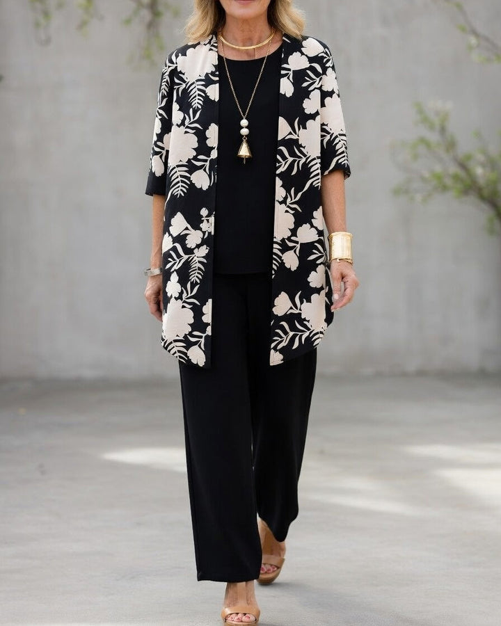 Elegant Three-Piece Women's Set with Fluid Cut for Everyday Comfort