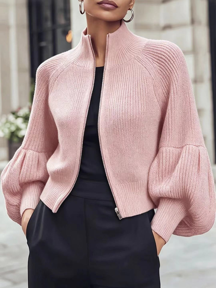 Fluffy sweater for women with lantern sleeves - Soft and textured