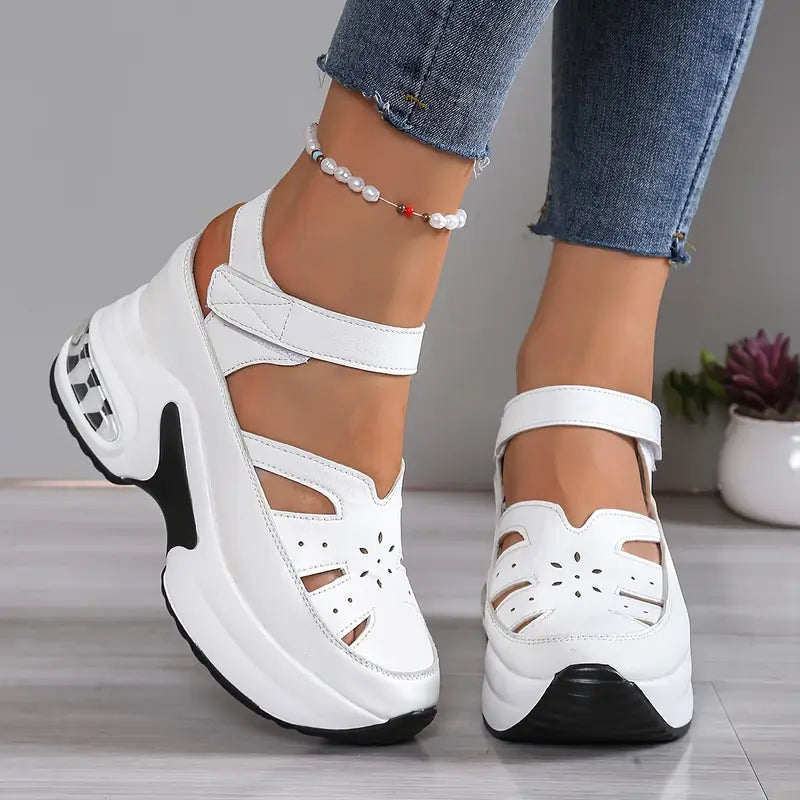 Béatrice™  |  Stable Platform Sandals