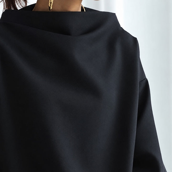 Eliana Elegant, loosely fitting turtleneck sweater, view 5 - Elena Harper