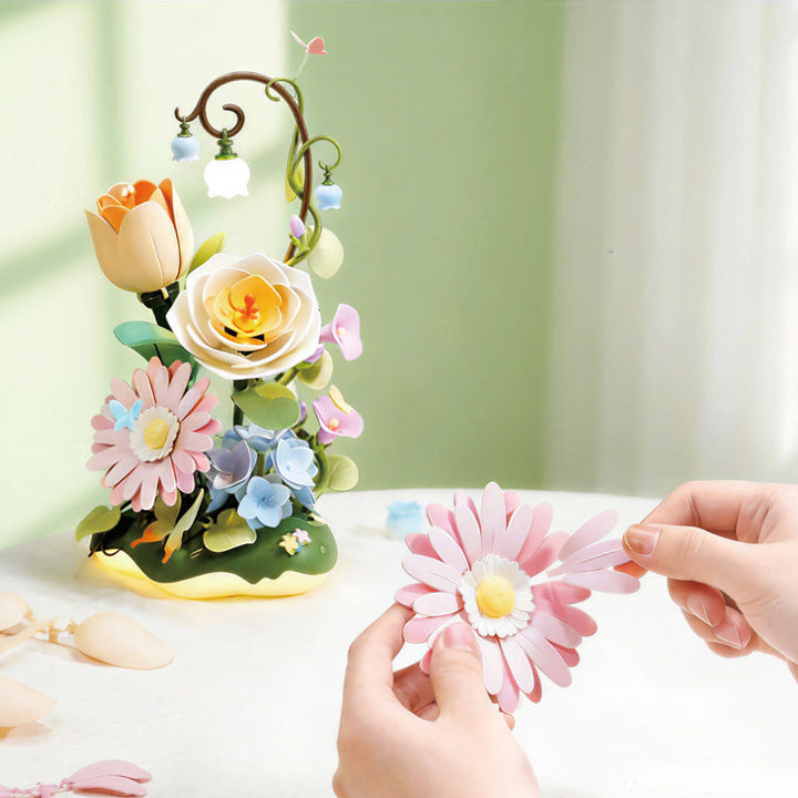 Garden Ramble™ Mechanical Moving Flower Puzzle Experience