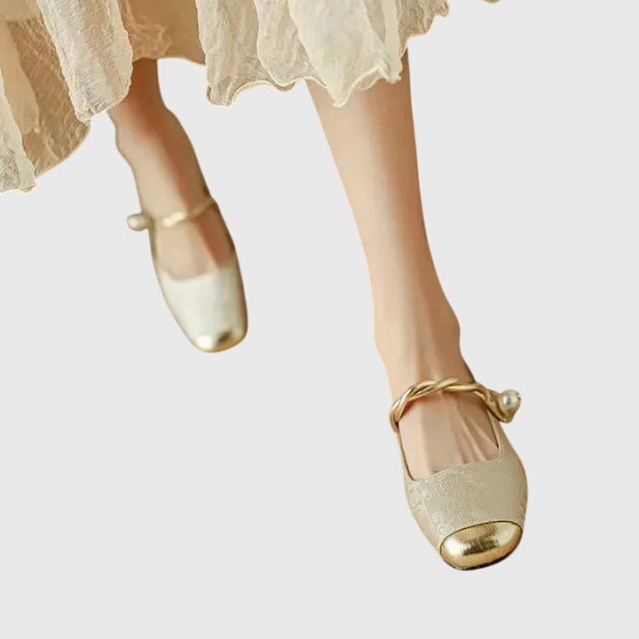 Women's Orthopaedic Low-Heeled Shoes with Mary Jane Strap for All-Day Comfort