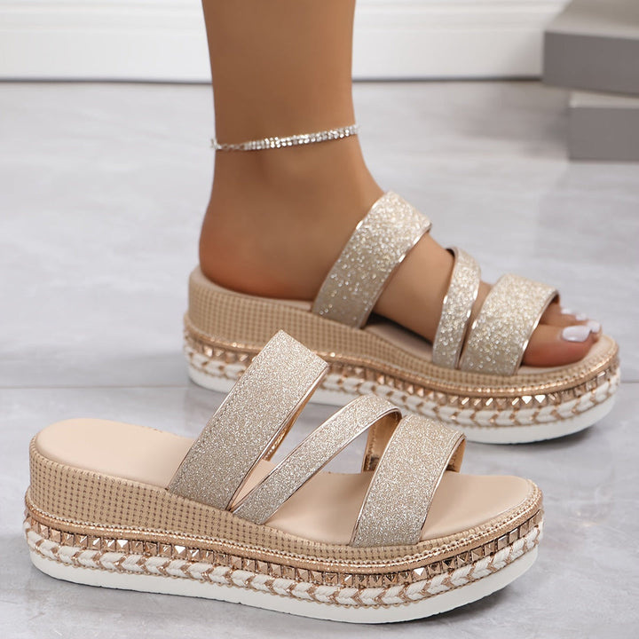 Layla | Wedge Sandals Mukavat