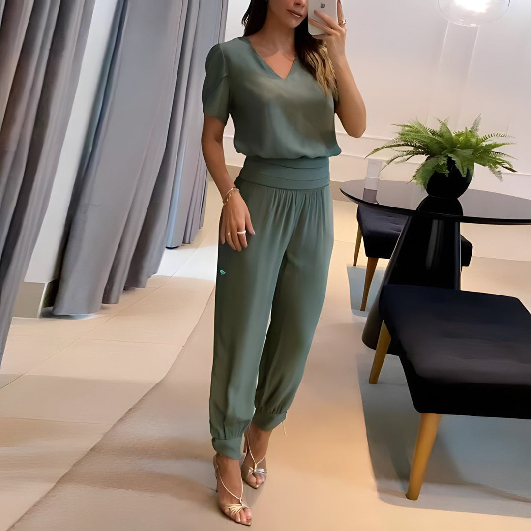 Alexandra - Trendy Set with Blouse and Pants