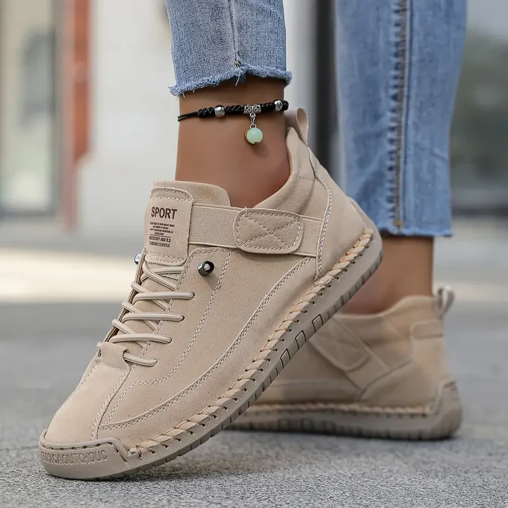 Saela™  |  Orthopaedic Sneakers