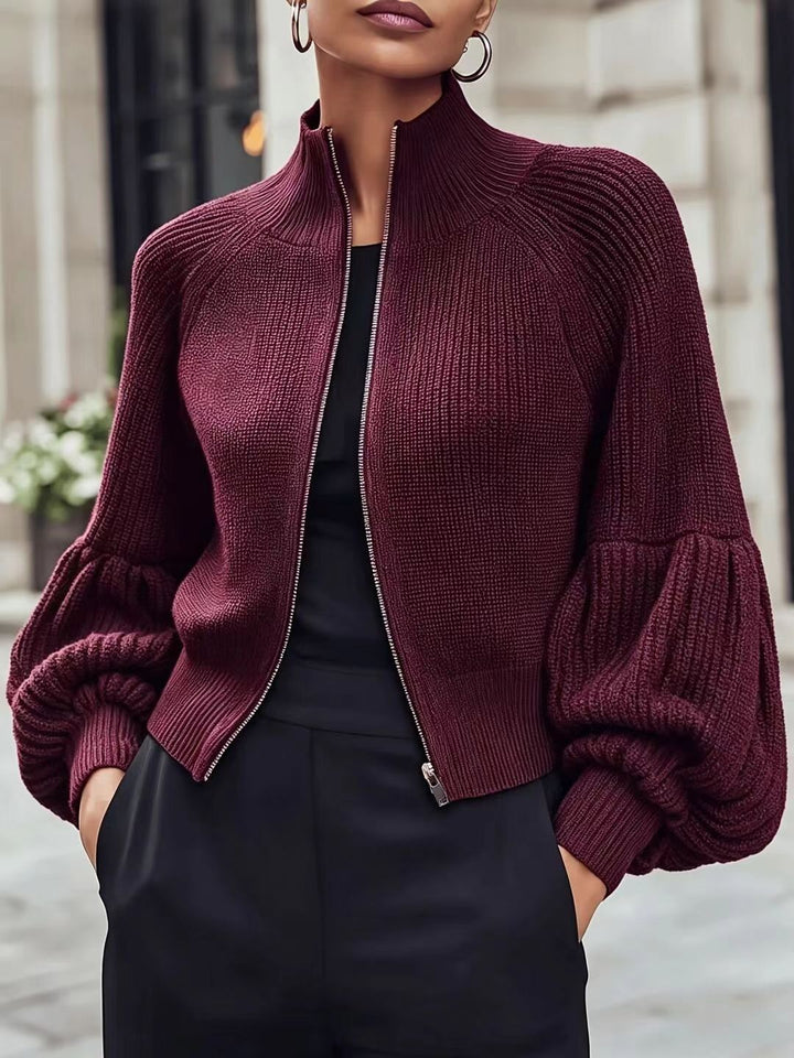 Fluffy sweater for women with lantern sleeves - Soft and textured
