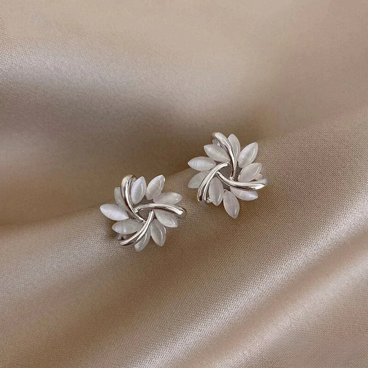 Katrien™  |  Elegant Gold Earrings Motifs