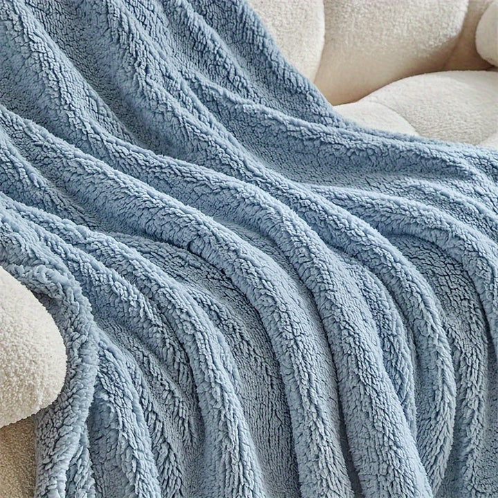Unisex Ultra Soft Sherpa Fleece Blanket for Warmth & Comfort