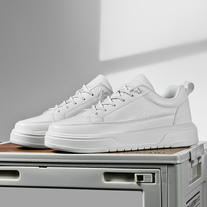 Men's Lace-Up Closed-Toe Sneakers