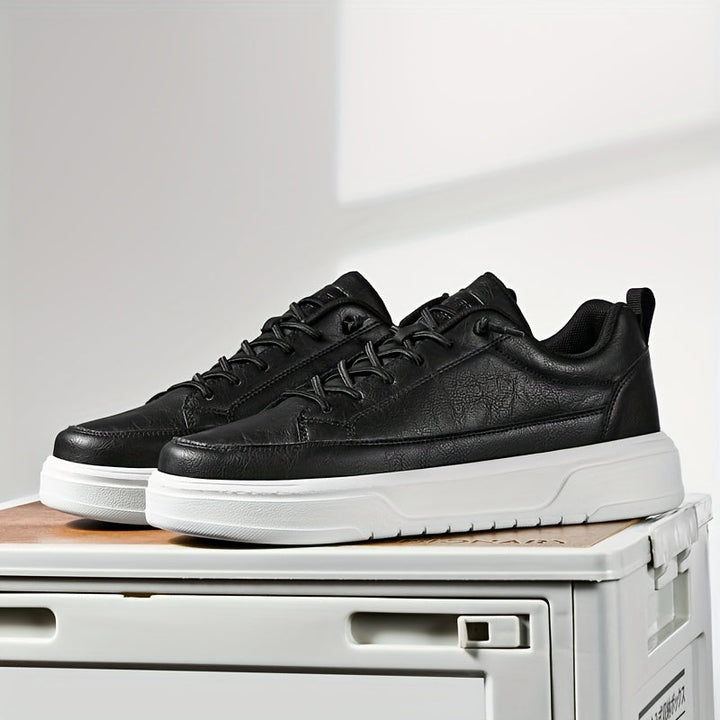 Men's Lace-Up Closed-Toe Sneakers