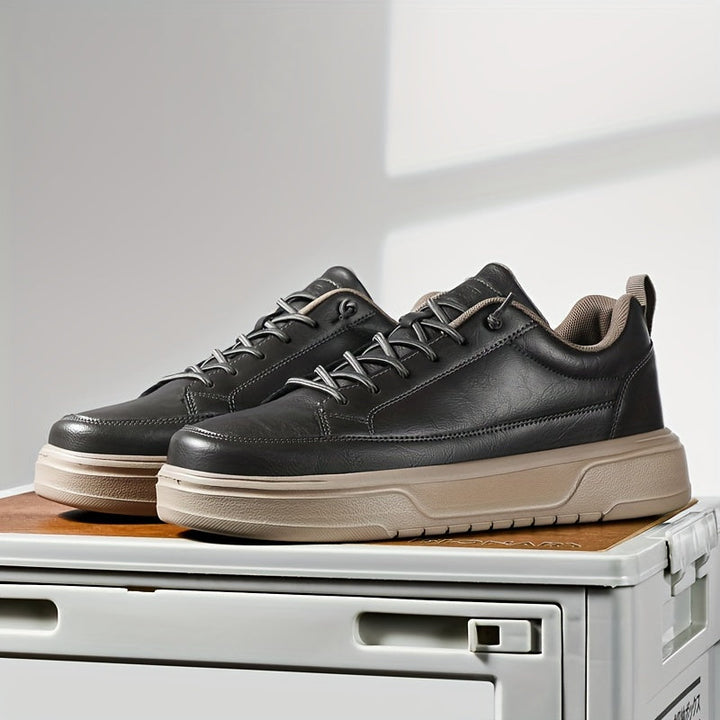 Men's Lace-Up Closed-Toe Sneakers