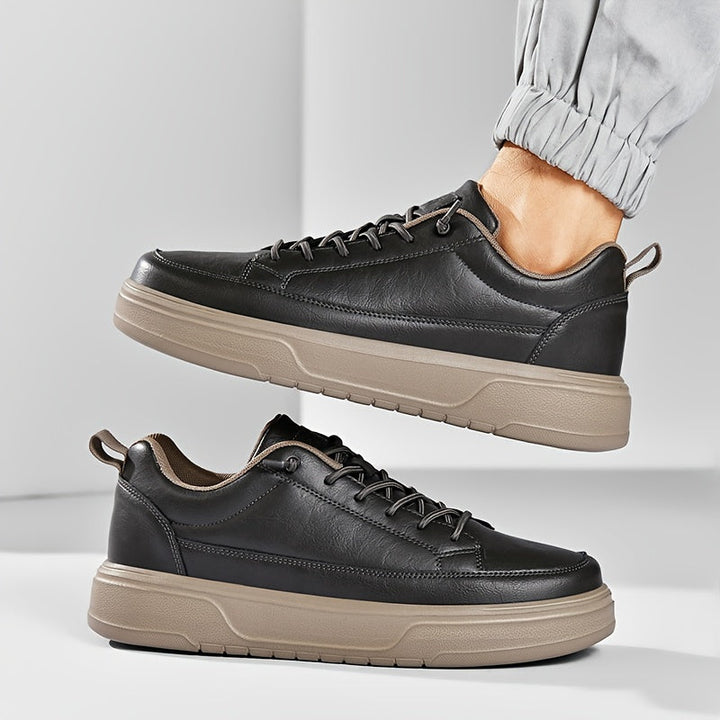 Men's Lace-Up Closed-Toe Sneakers