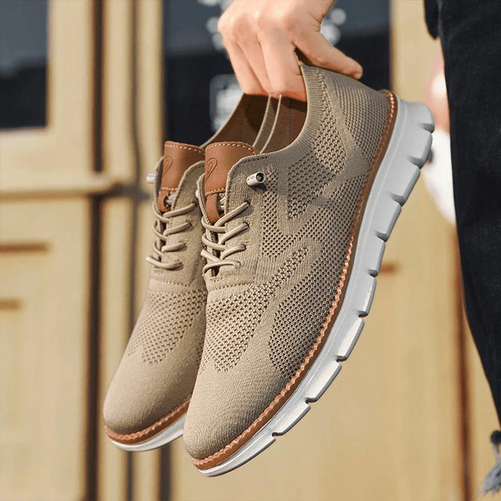 Men's Mesh Sneakers with Flexible Sole