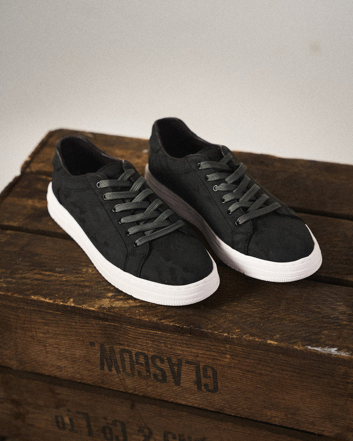 Men's Urban Lace-Up Sneakers