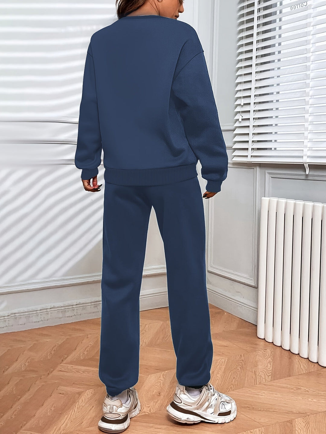 RELAXING TWO-PIECE SET WITH DRAWSTRING FOR WOMEN