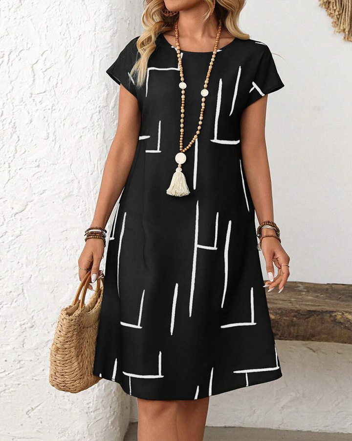 Soline™ | Tummy Concealing Dress with Line Print