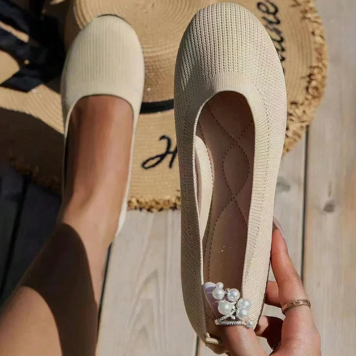 Lara | Slip-On Flat Orthopaedic Shoes with Closed Design
