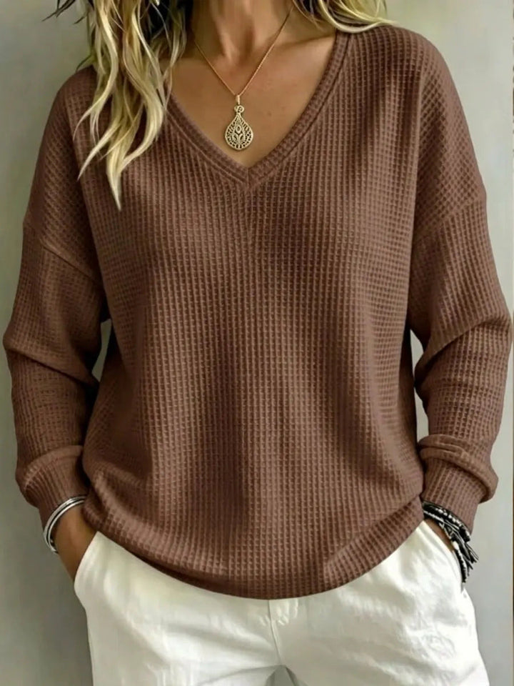 Casual V-Neck Pullover for Women – A Relaxed and Comfortable Style for Everyday Wear
