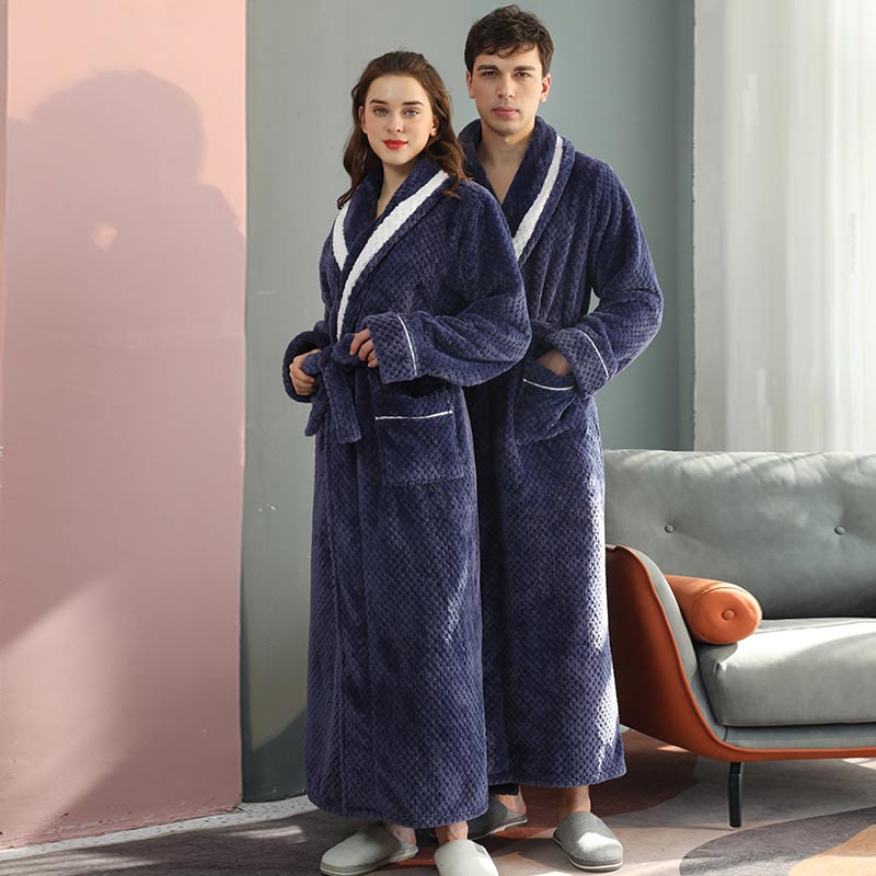 Thick Fleece Warm Unisex Bathrobe – Soft and Plush Robe with Belt and Pockets, Winter Pajamas for Men and Women