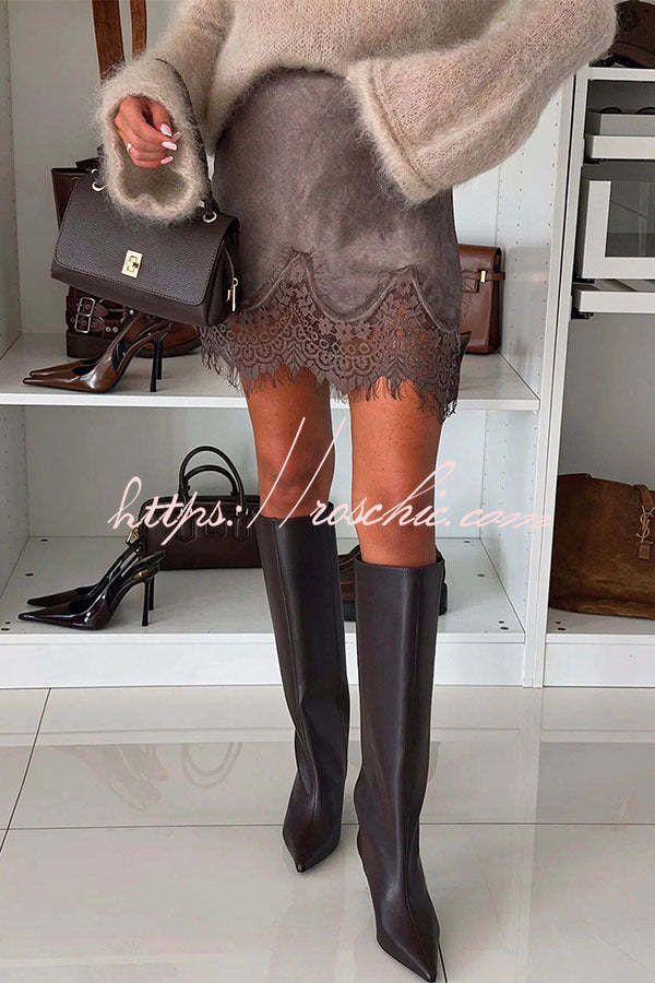 Olivia's Chic Lace-Trim Mini Skirt
