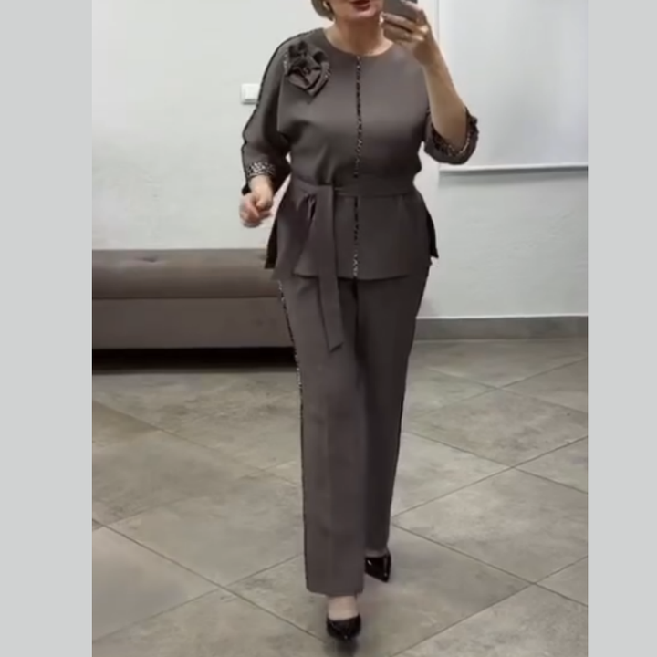 Zandri™  |  Elegant Women's Suit