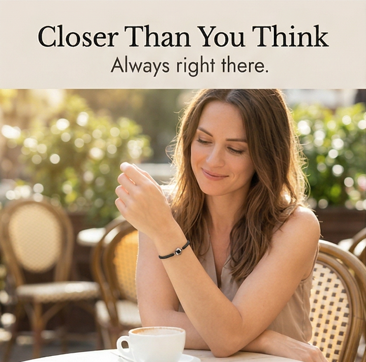 Closelle Hidden Photo Keepsake Bracelet - Elena Harper