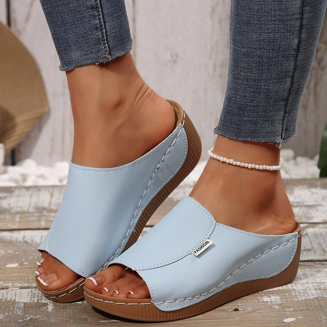 Ella™ - Casual Slip-On Sandals with Mid-Heel Platform
