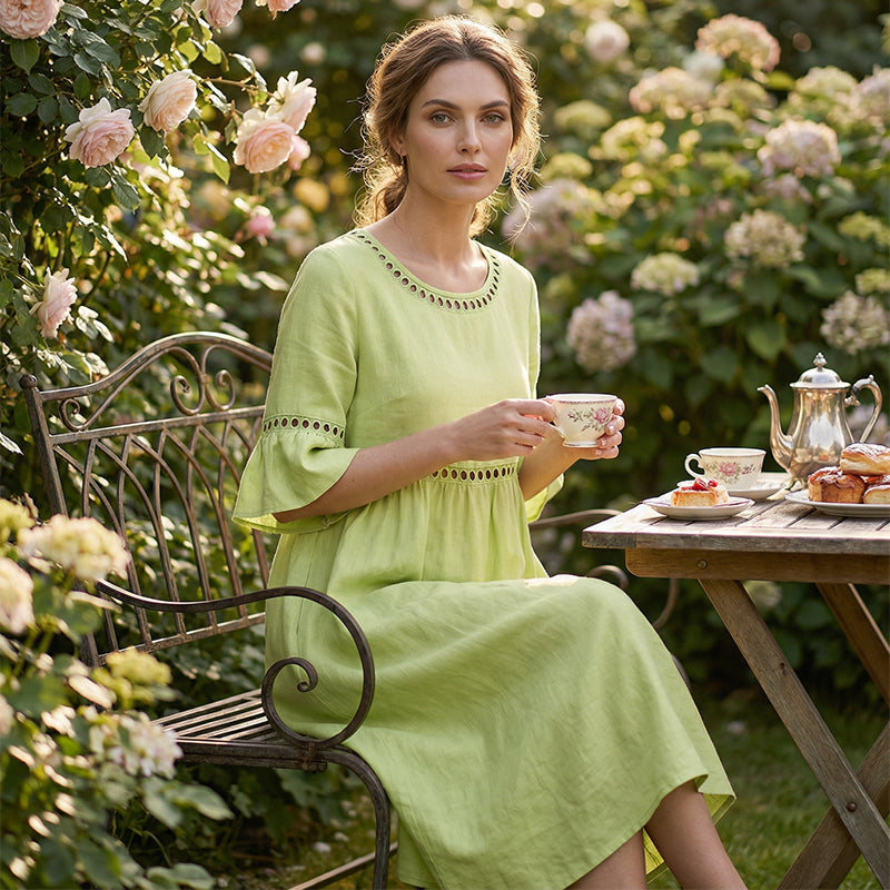 Amara™ | Elegant Belly-Camouflaging Midi Dress
