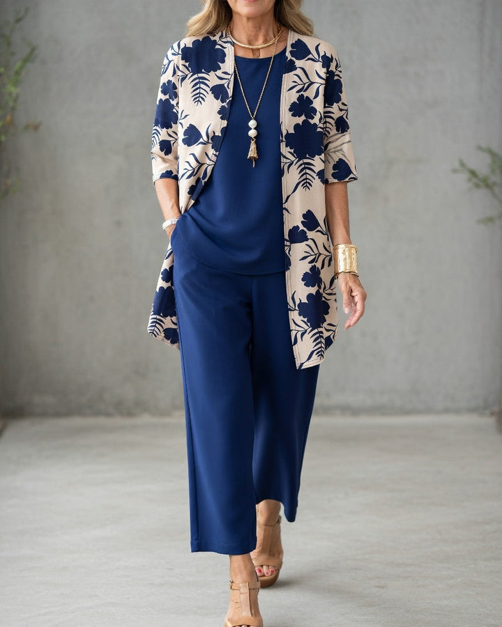 Elegant Three-Piece Women's Set with Fluid Cut for Everyday Comfort