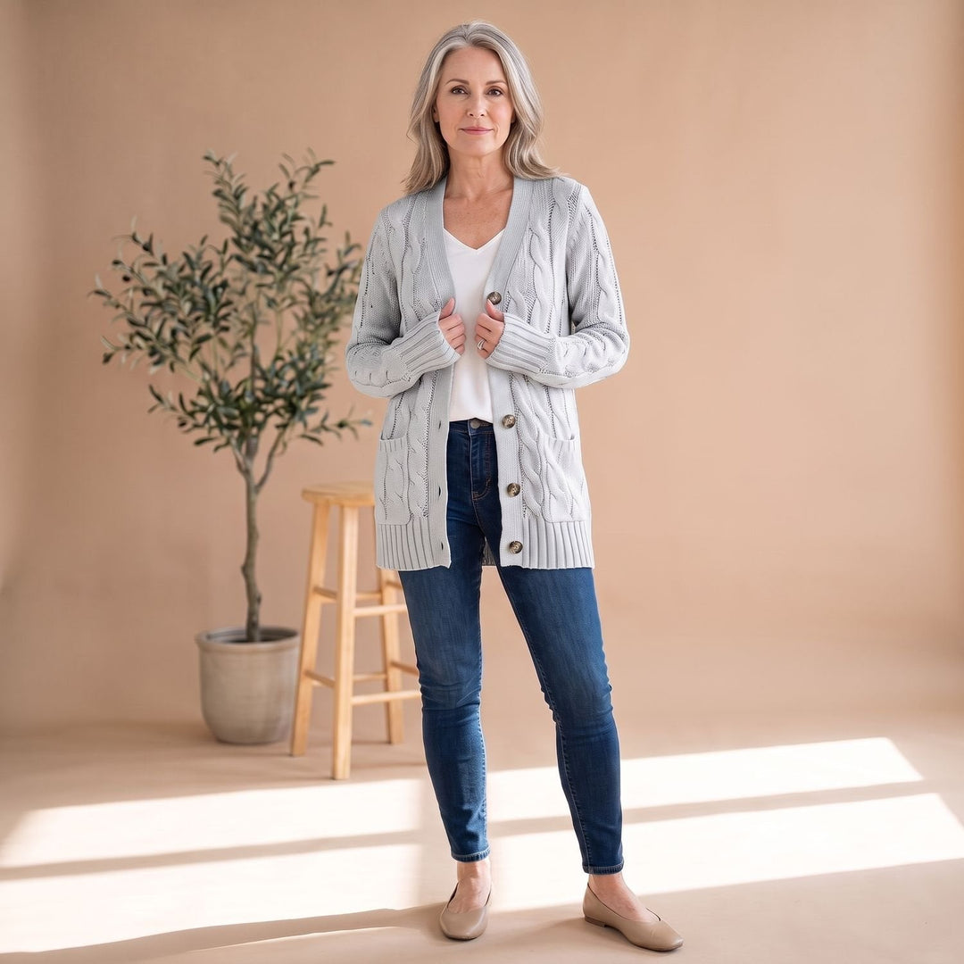 Emilia | Women's Oversized Cable-Knit Cardigan with Button Placket and Pockets