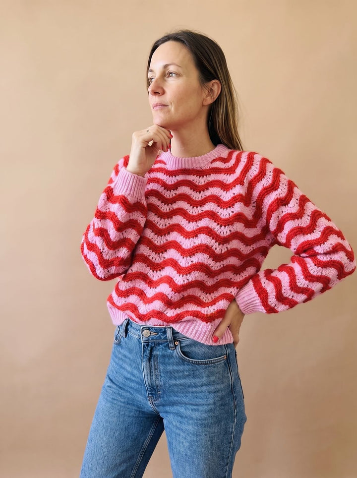 Hannah | Women's Oversized Knit Sweater with Wave Pattern and Round Neck