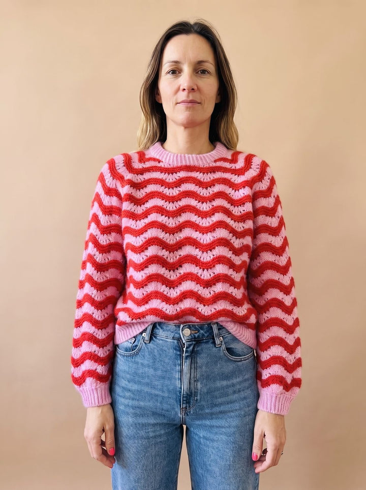 Hannah | Women's Oversized Knit Sweater with Wave Pattern and Round Neck