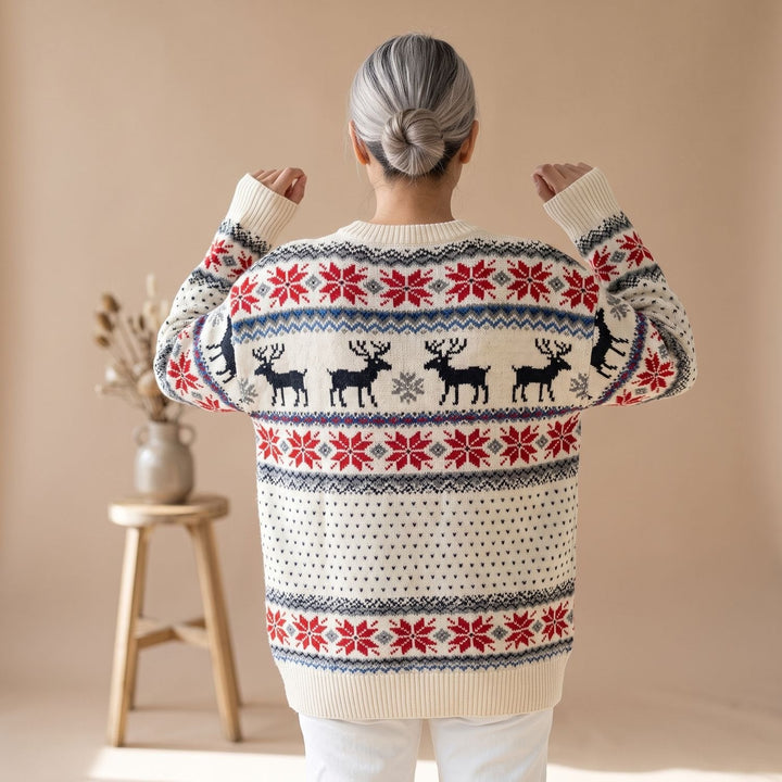 Nina | Women's Oversized Christmas Sweater with Reindeer and Snowflake Pattern