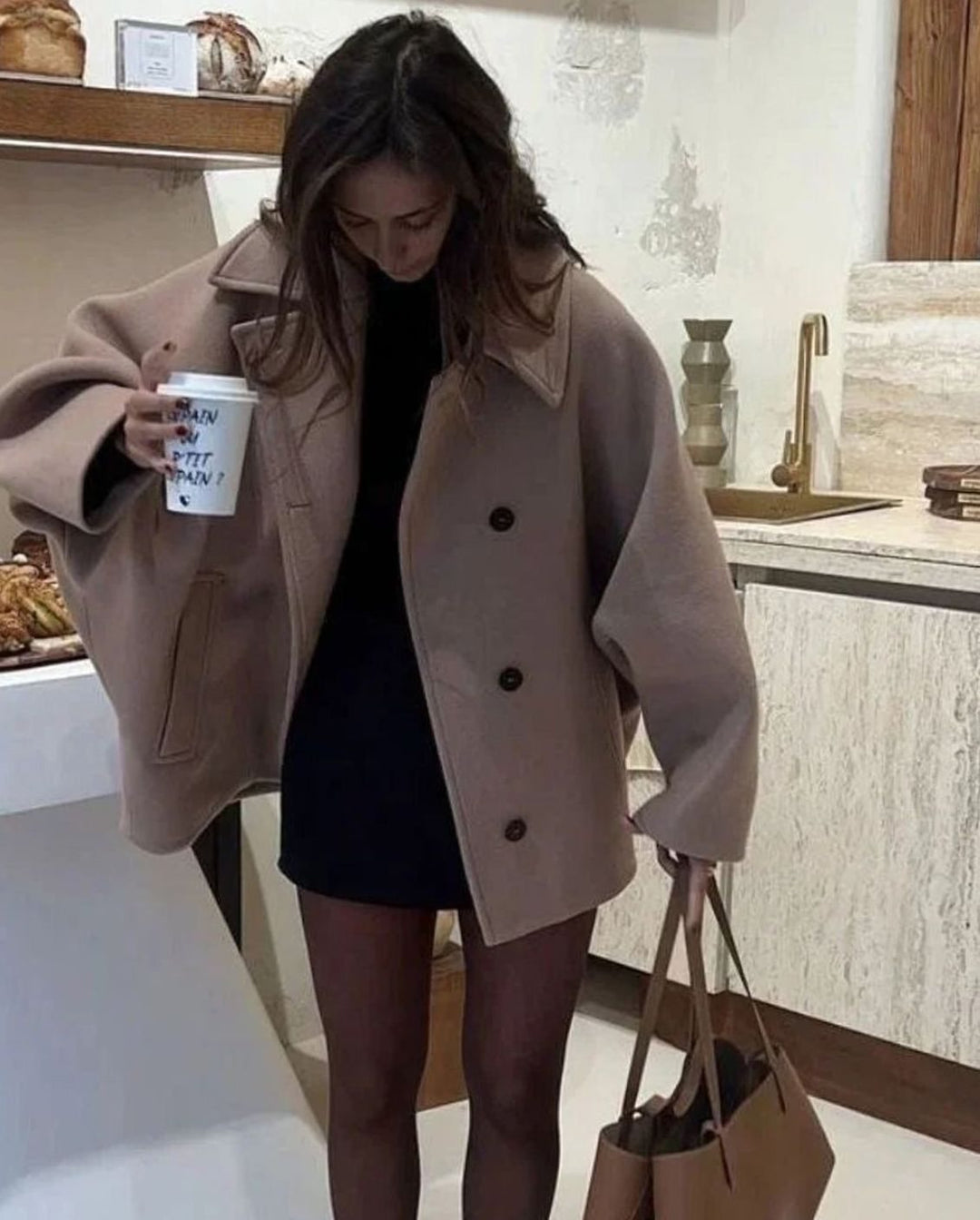 Anna | Women's Oversized Wool Coat with Wide Lapels and Button Closure