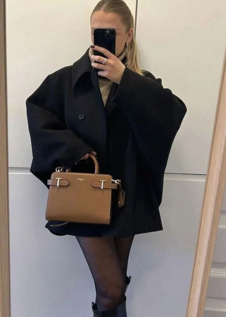 Anna | Women's Oversized Wool Coat with Wide Lapels and Button Closure
