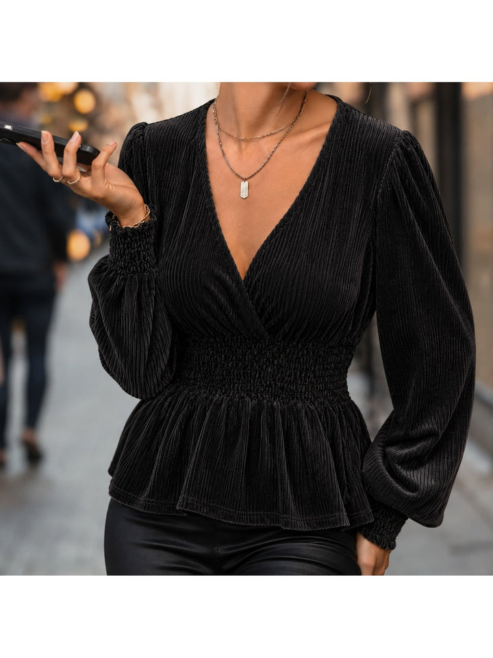 Fluid Women's Blouse with Long Sleeves - Chic and Lightweight
