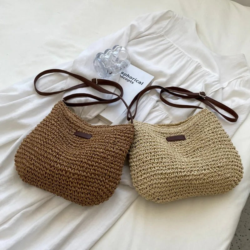 AURORA | Chic and Spacious Shoulder Bag for Versatile Summer Looks