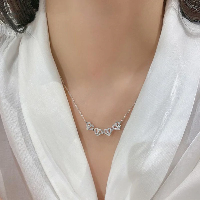 Cloverelle Sparkling Clover Pendant Necklace - Elena Harper