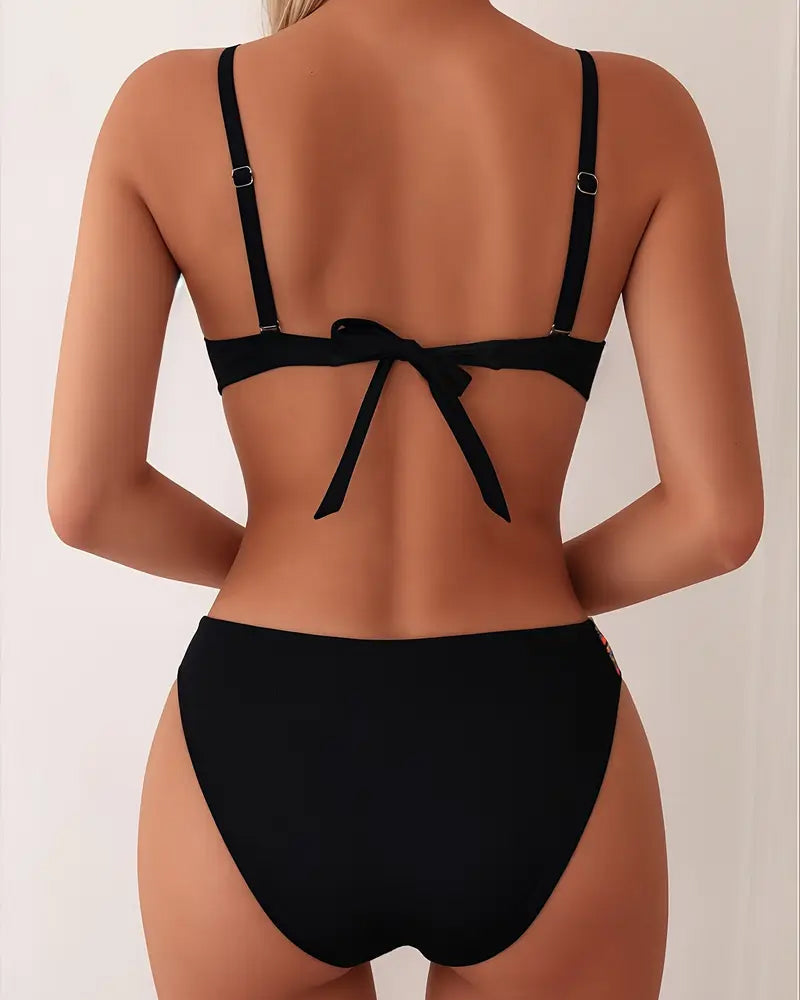 Loise - Chic Bikini Set with Straps