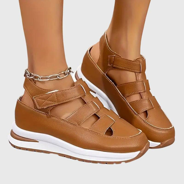 Emma & Rose Manhattan Judy™ orthopedic sandals with cushioned straps and supportive soles, perfect for comfortable everyday wear.