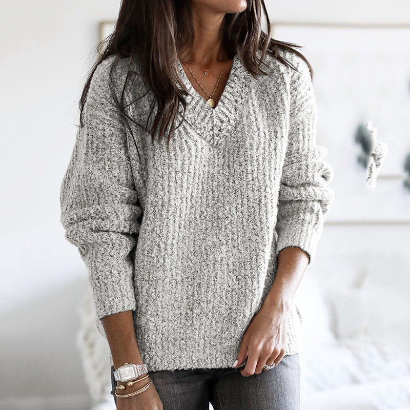 Gracefully Designed Sweater - Elena Harper